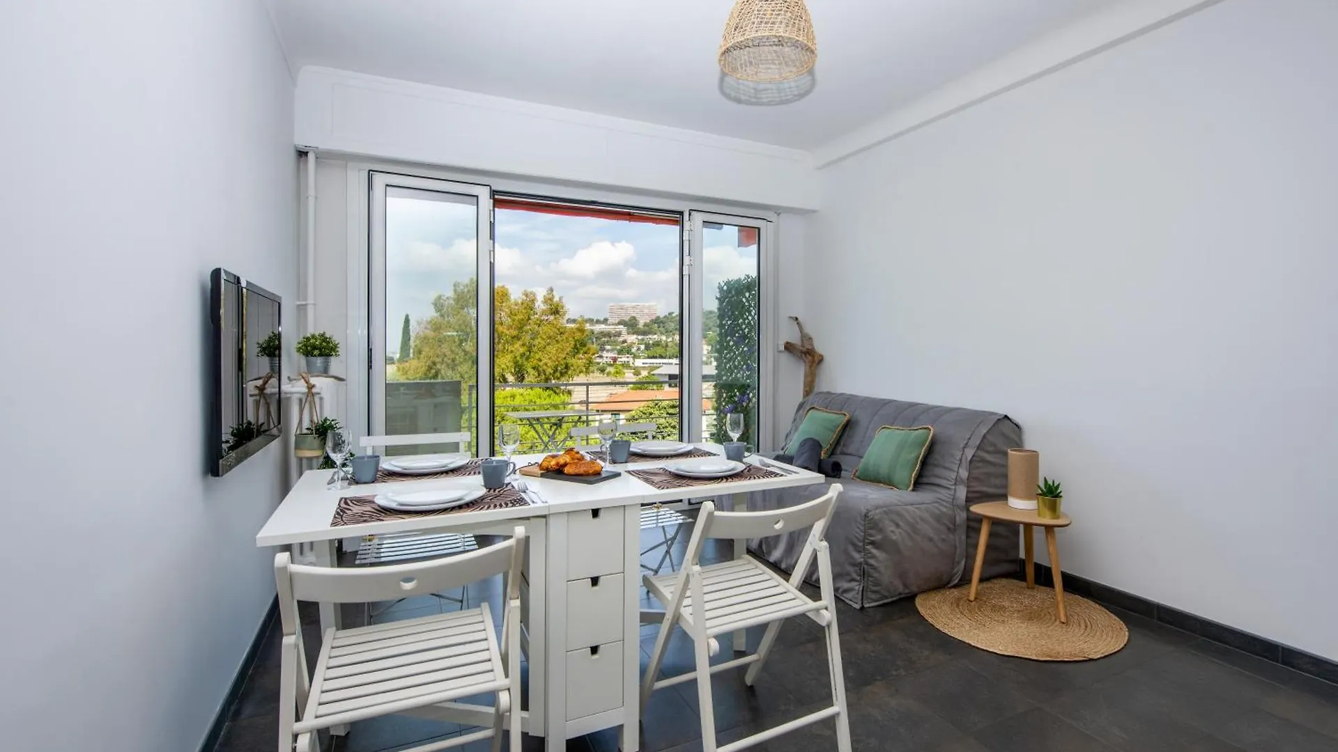 Appartement Vue Mer Cagnes-sur-Mer 0*,  France